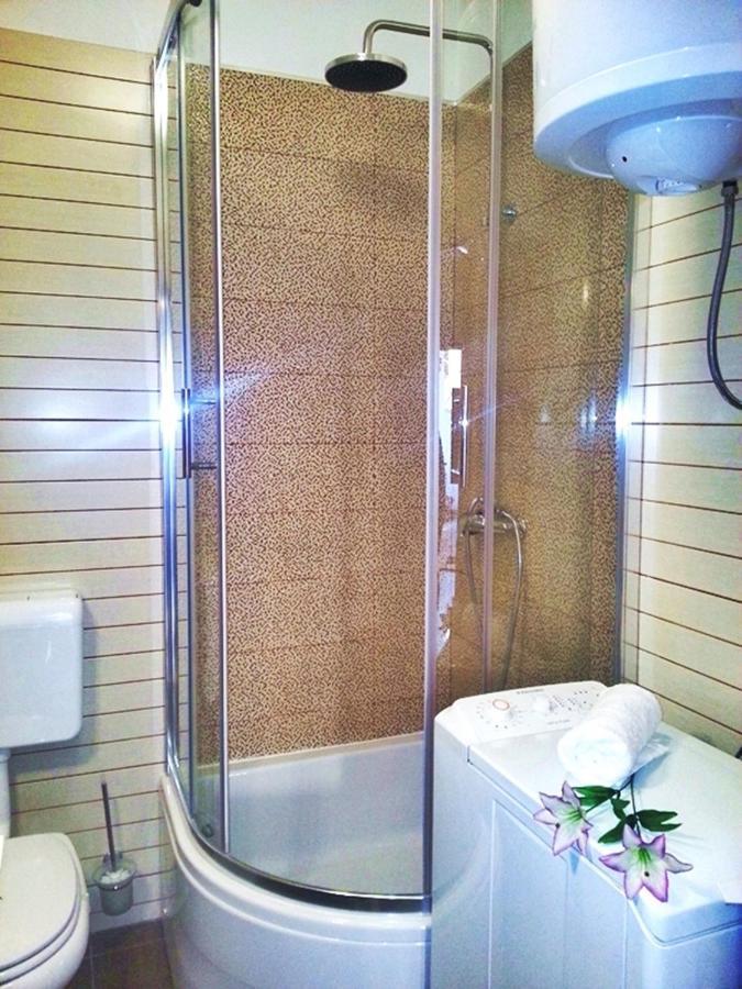 Apartments By The Sea Krilo Jesenice, Omis - 15145 جيسينتسي المظهر الخارجي الصورة