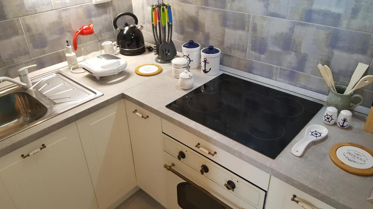 Apartments By The Sea Krilo Jesenice, Omis - 15145 جيسينتسي المظهر الخارجي الصورة